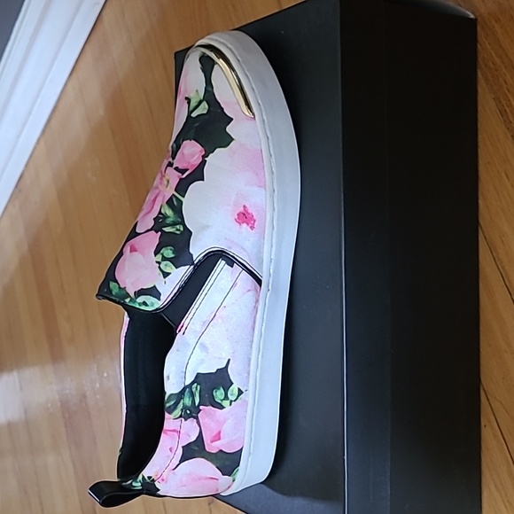 Expression Lucy Floral shoes size 8 - Picture 2 of 6